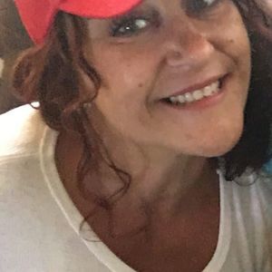 Meet your Posher, Becca